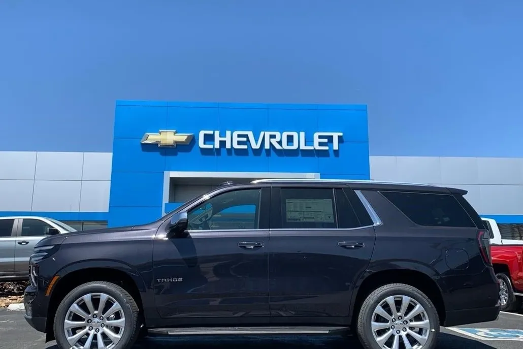 2025 Chevrolet Tahoe Premier photo 1