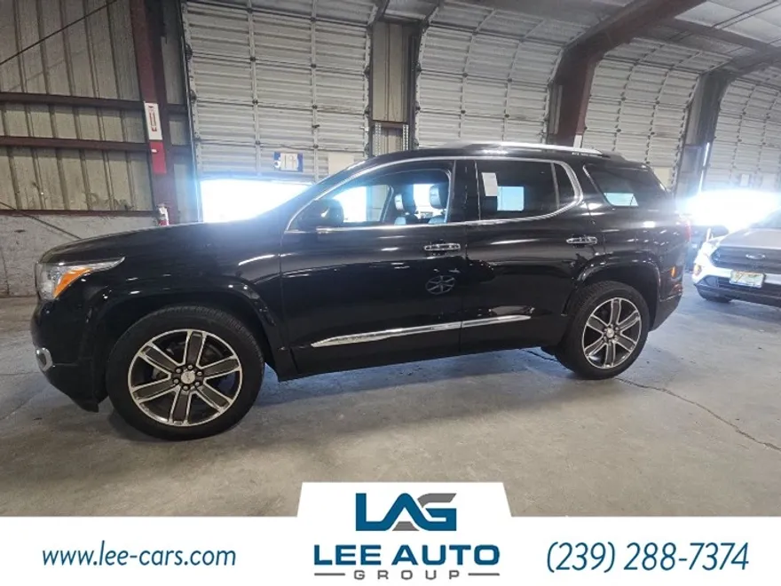 2017 Gmc Acadia Denali photo 1