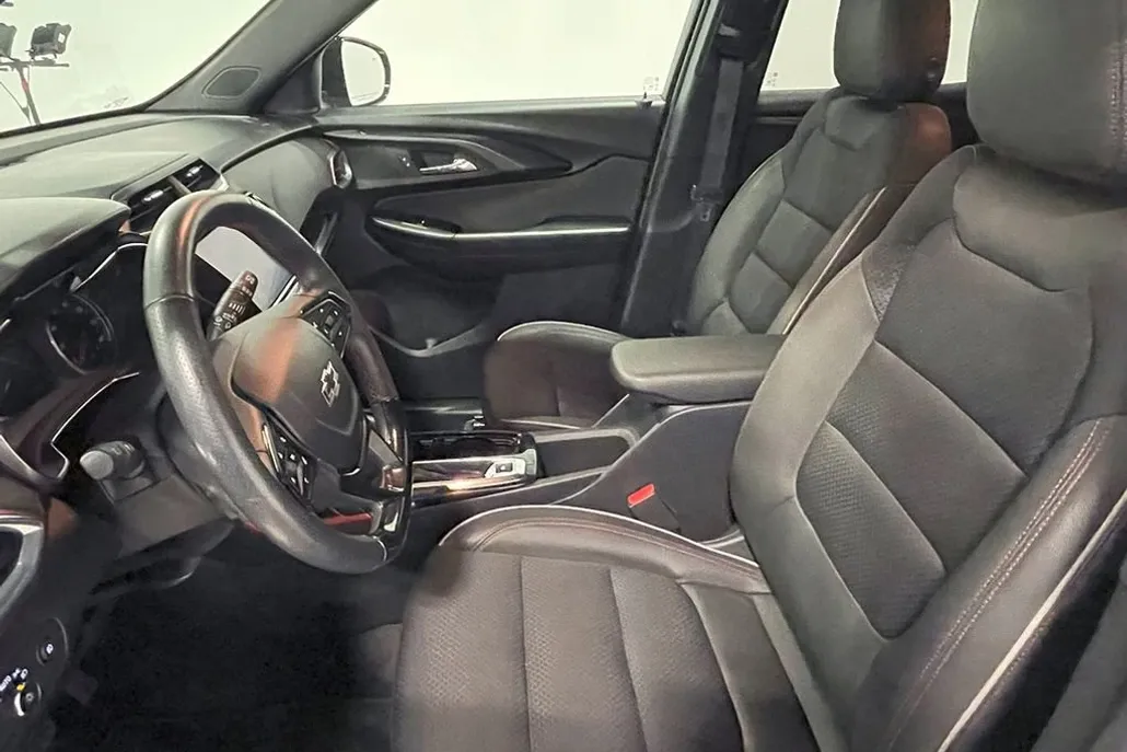 2022 Chevrolet Trailblazer RS photo 1