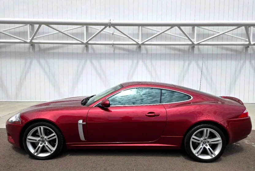 2007 Jaguar XK XKR photo 1
