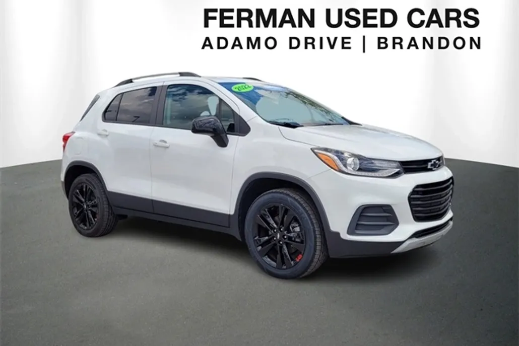 2022 Chevrolet Trax LT photo 1
