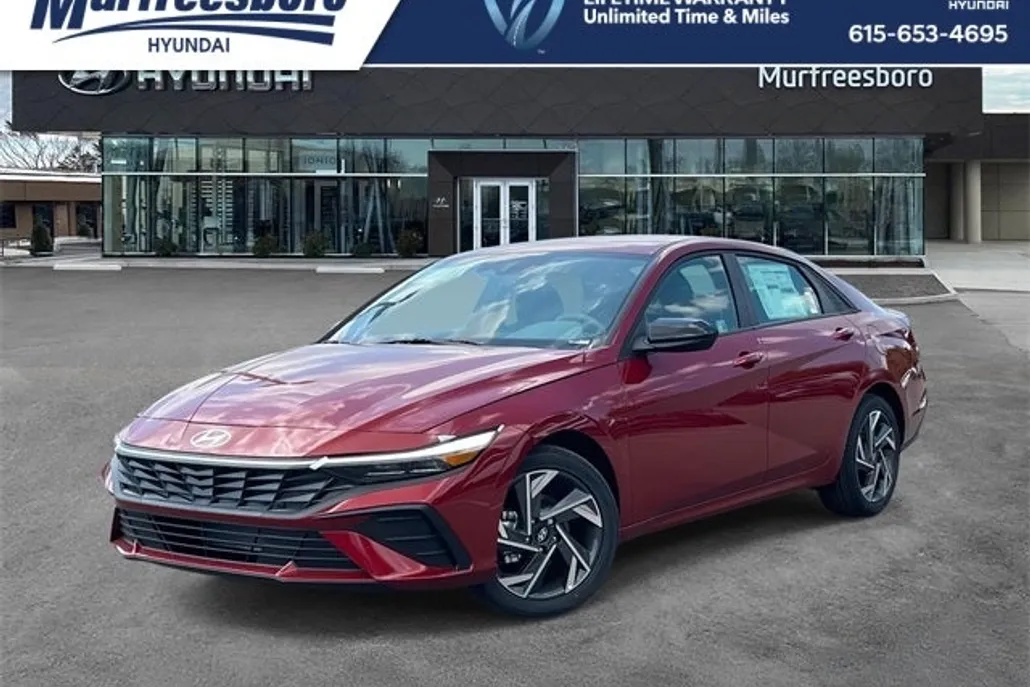 2025 Hyundai Elantra SEL Sport photo 1