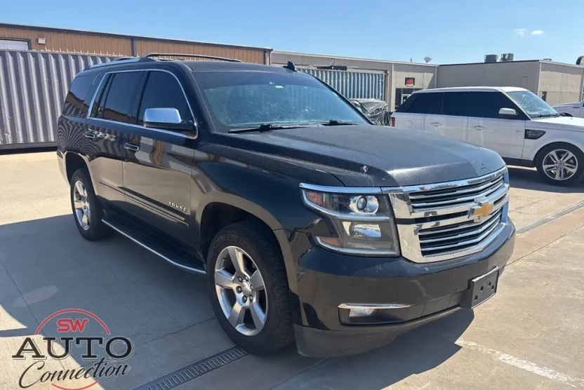 2017 Chevrolet Tahoe Premier photo 1