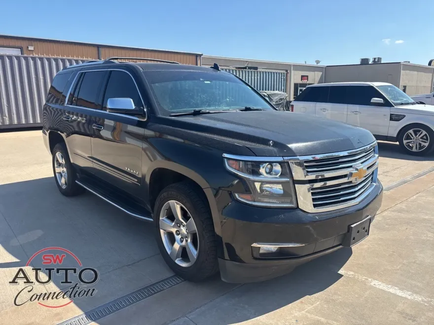 2017 Chevrolet Tahoe Premier photo 1