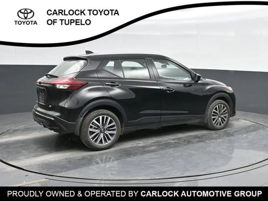 2024 Nissan Kicks SV photo 1