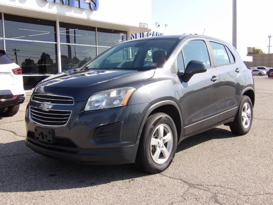 2016 Chevrolet Trax LS photo 1