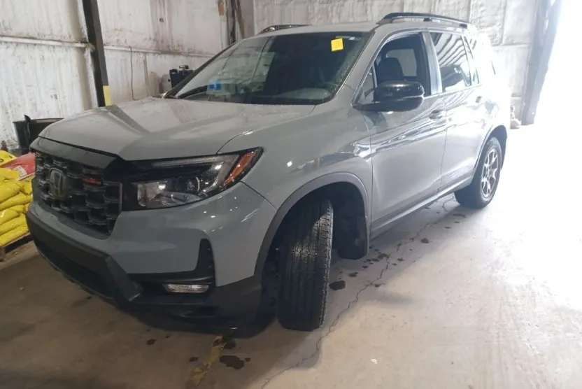 2022 Honda Passport TrailSport photo 1