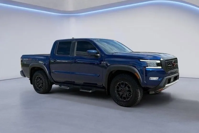 2022 Nissan Frontier Crew Cab PRO-4X photo 1