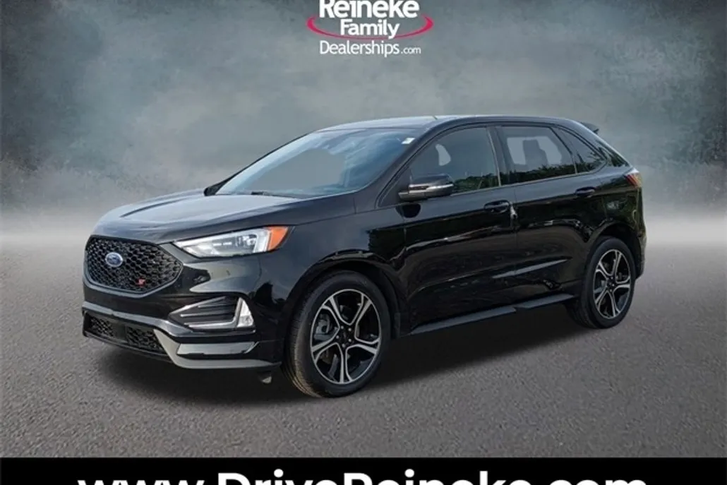 2023 Ford Edge ST photo 1