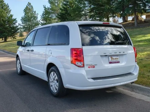 2020 Dodge Grand Caravan SE photo 4