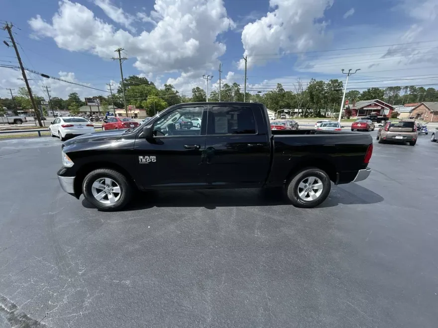2021 Ram 1500 Classic SLT photo 1