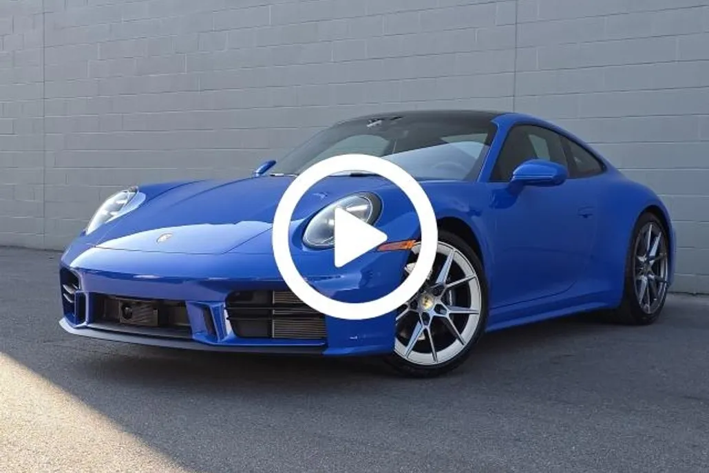 2025 Porsche 911 photo 1