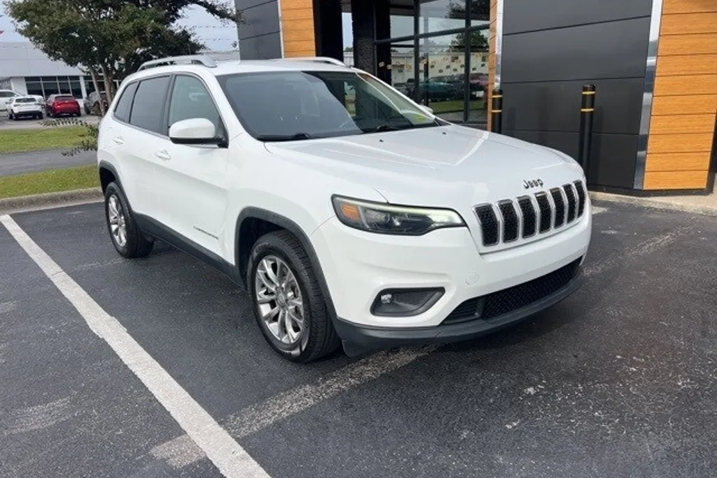 2019 Jeep Cherokee Latitude photo 1