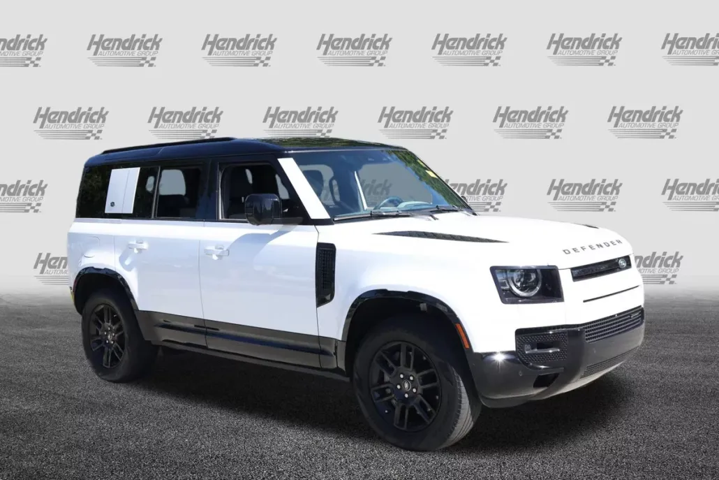 2023 Land Rover Defender X-Dynamic SE photo 1