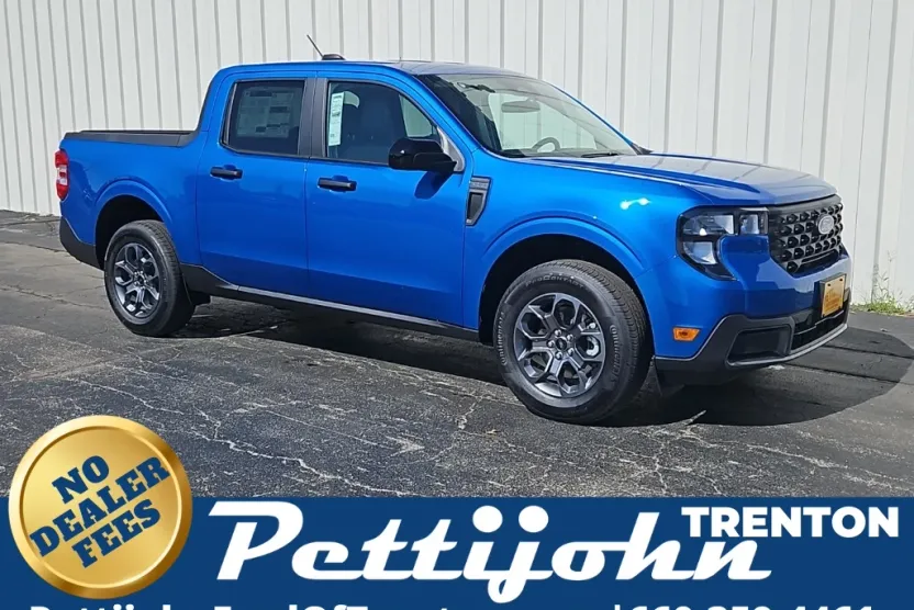 2025 Ford Maverick XLT photo 1
