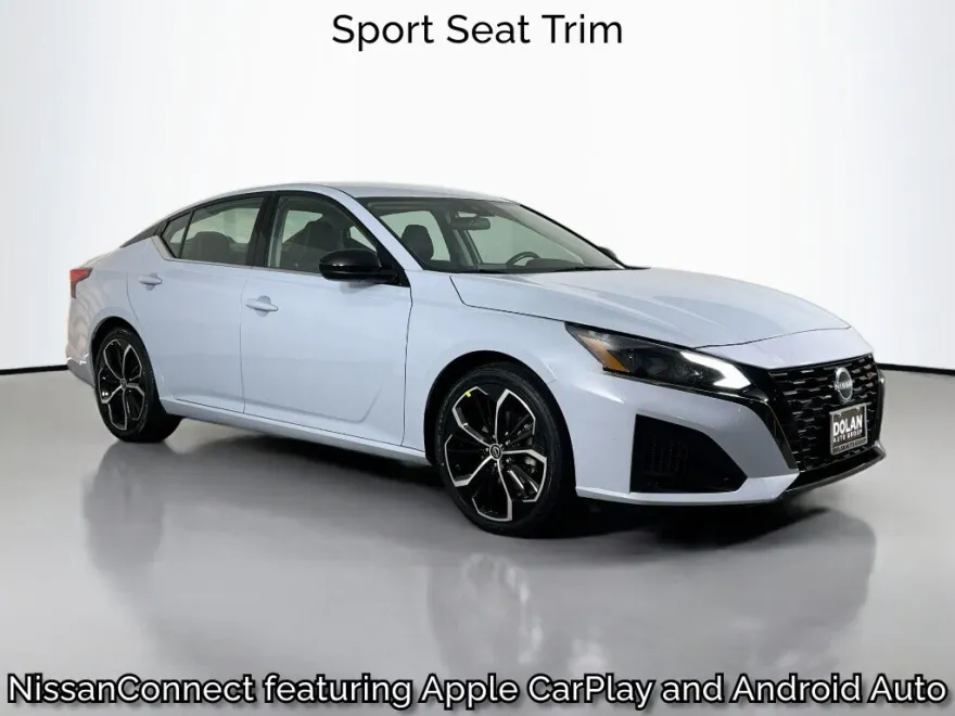 2023 Nissan Altima 2.5 SR photo 1