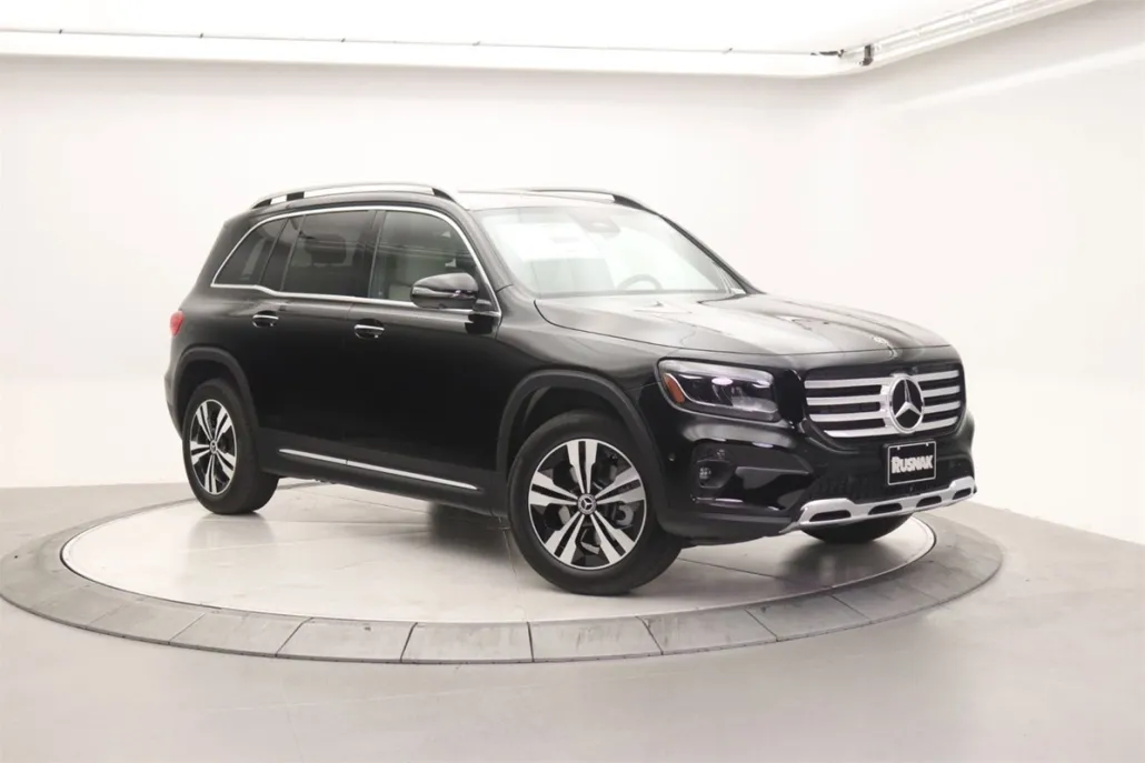 2025 Mercedes Benz GLB 250 photo 1