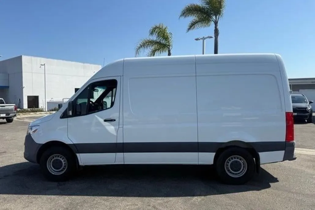 2020 Mercedes Benz Sprinter 2500 144 WB photo 1