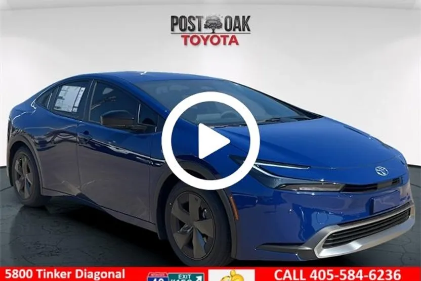 2026 Toyota Prius Plug-in Hybrid SE photo 1