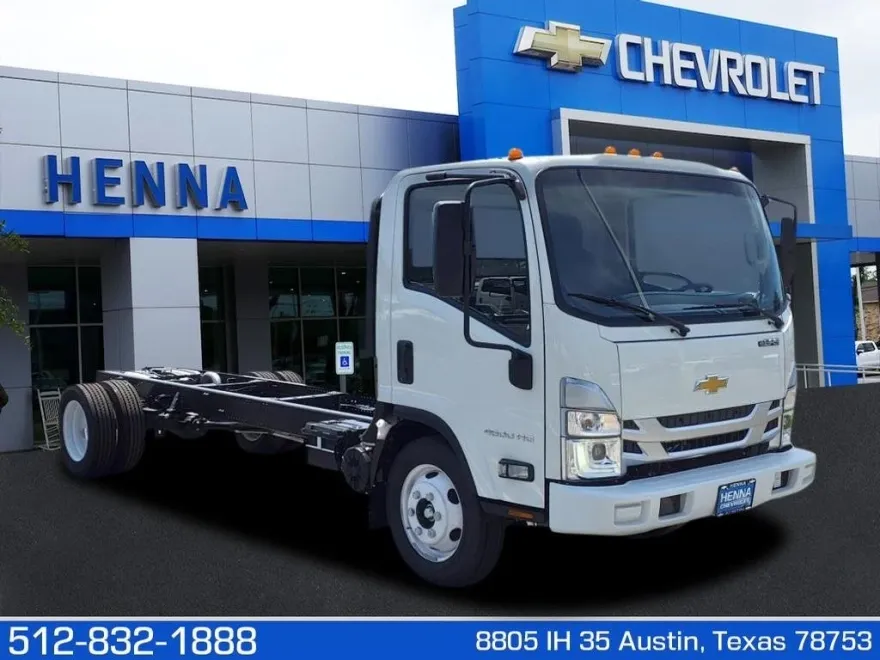 2025 Chevrolet Silverado 4500HD Base photo 1