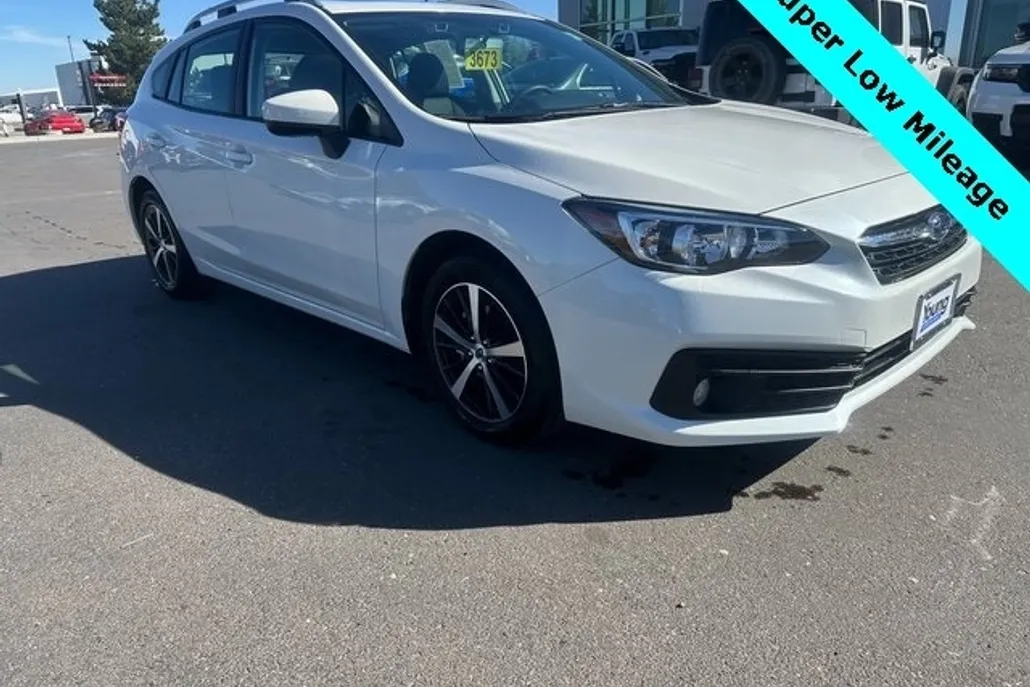 2022 Subaru Impreza Premium photo 1