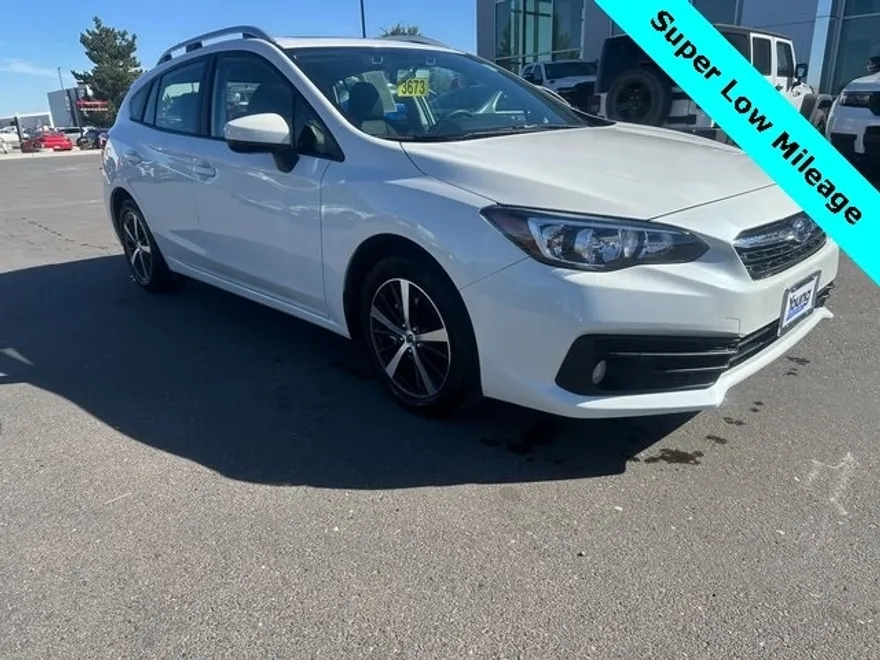 2022 Subaru Impreza Premium photo 1