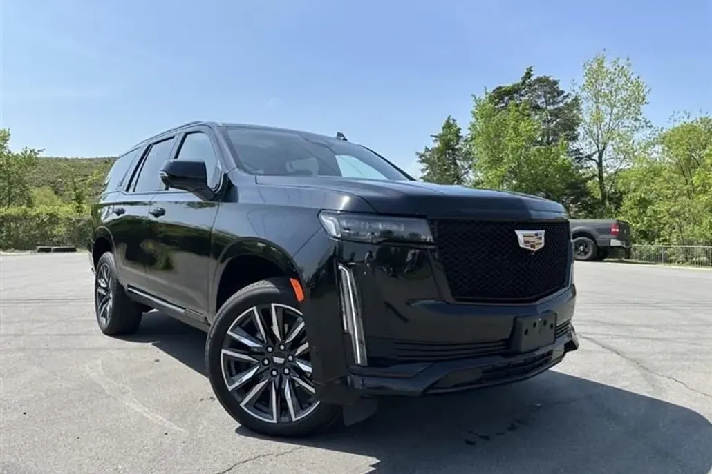 2023 Cadillac Escalade Sport photo 1