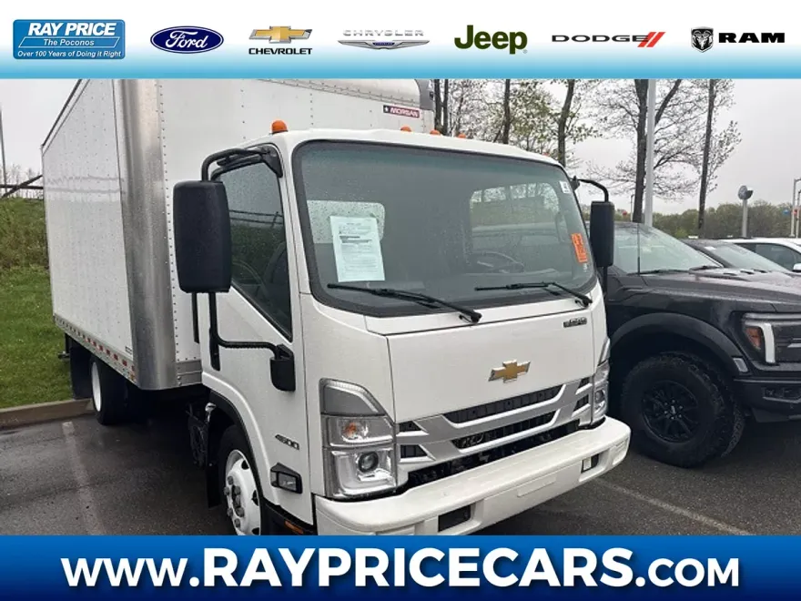 2023 Chevrolet Silverado 4500HD photo 1