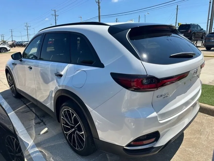 2025 Mazda CX-70 Premium photo 1