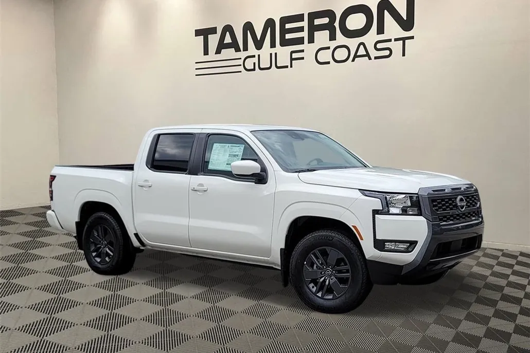 2025 Nissan Frontier SV photo 1