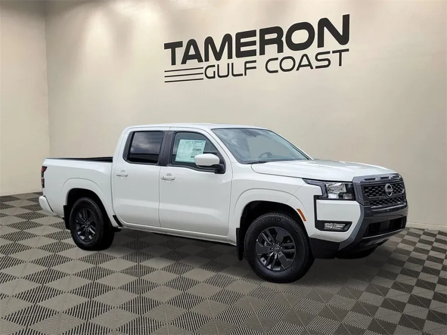 2025 Nissan Frontier SV photo 1