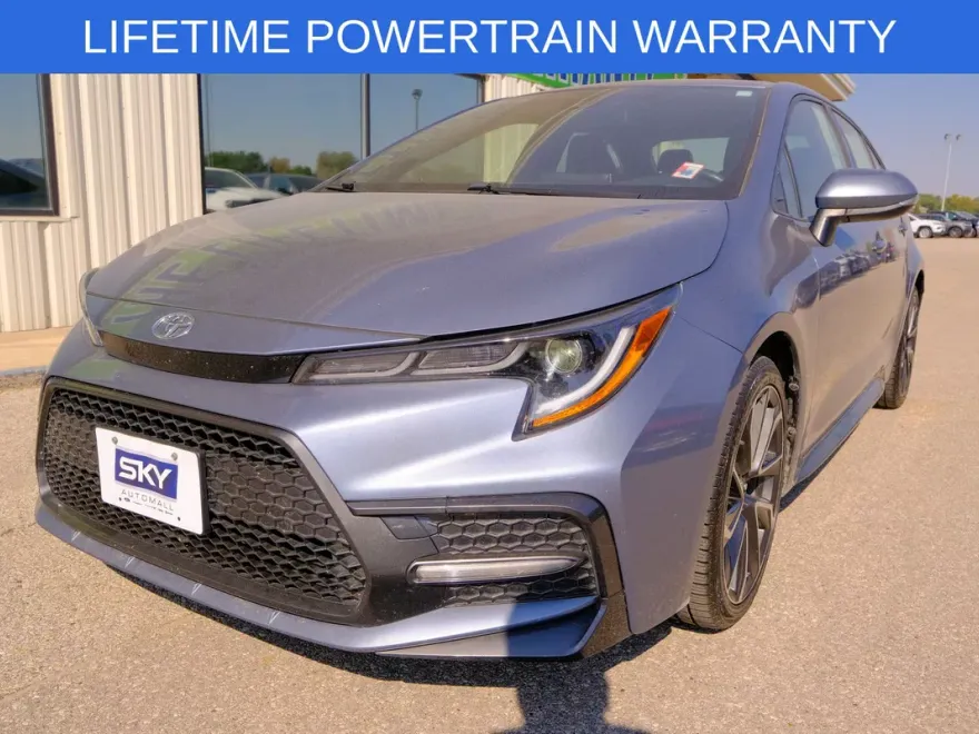 2021 Toyota Corolla SE photo 1