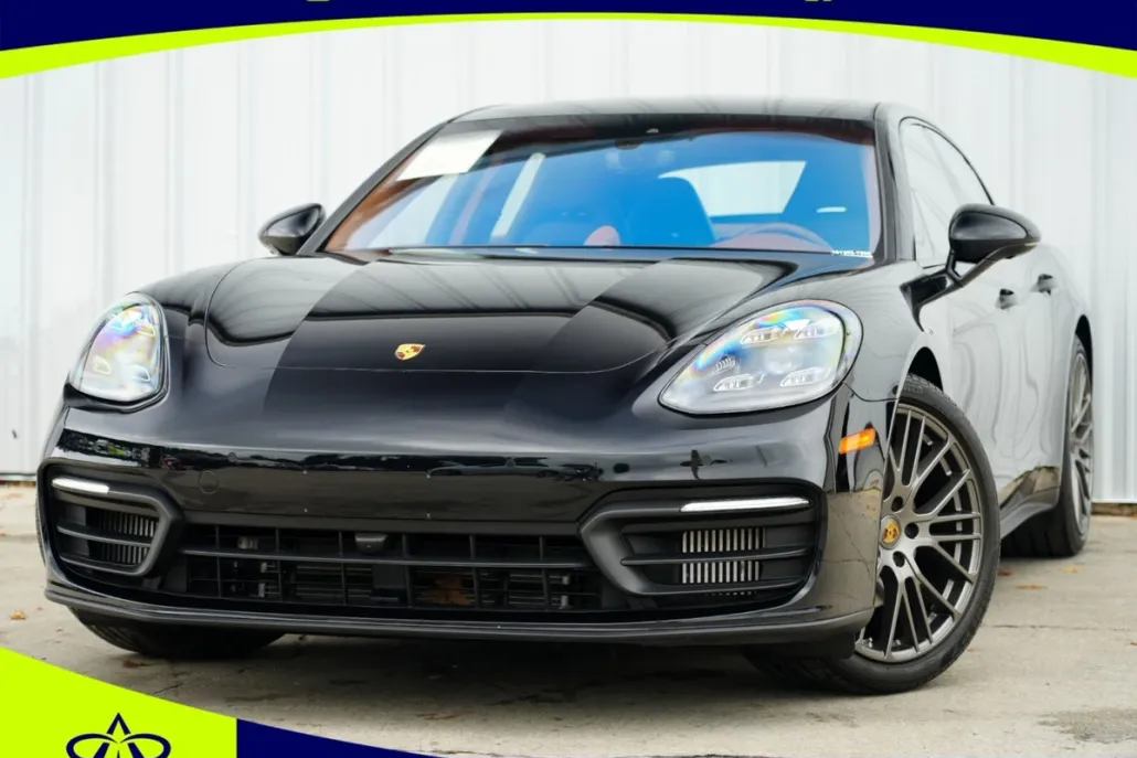 2022 Porsche Panamera 4 Platinum photo 1