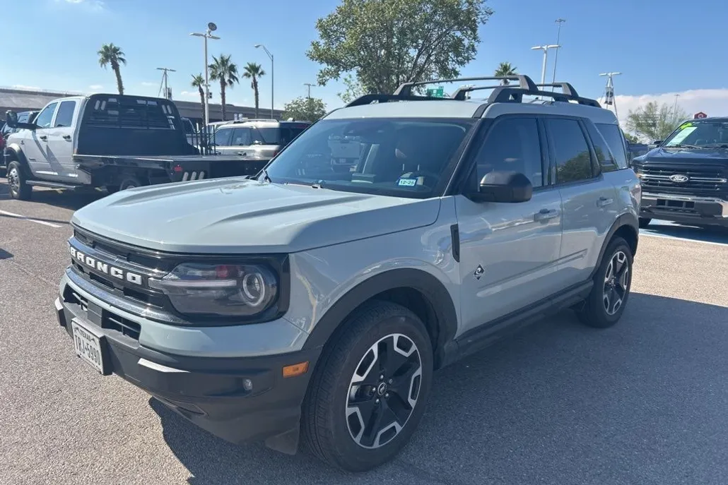 2023 Ford Bronco Sport Outer Banks photo 1