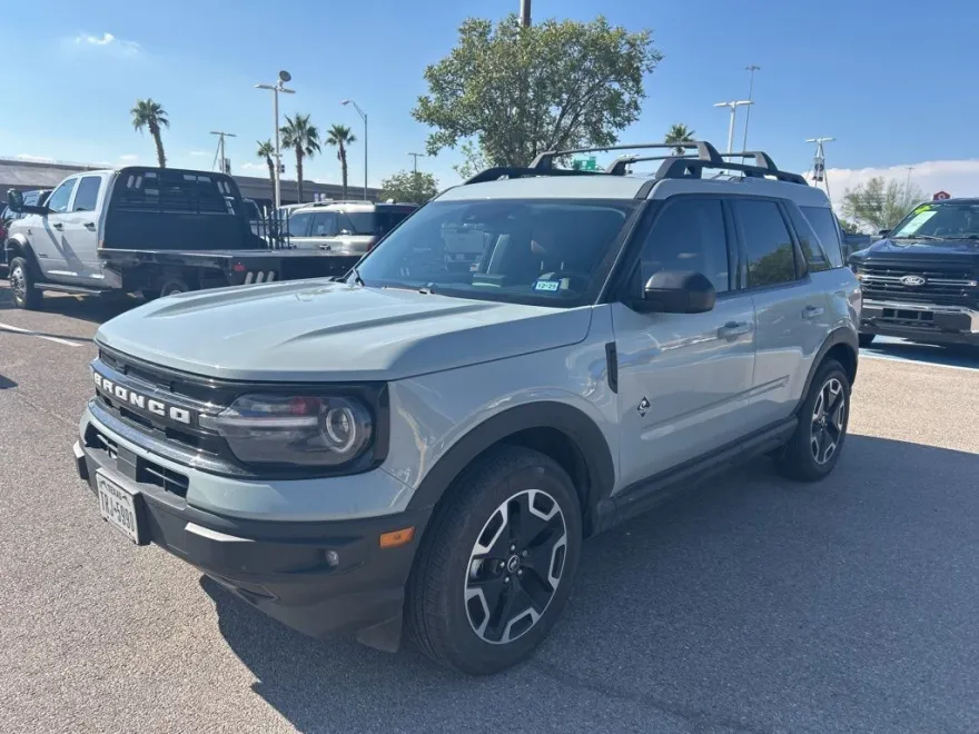 2023 Ford Bronco Sport Outer Banks photo 1