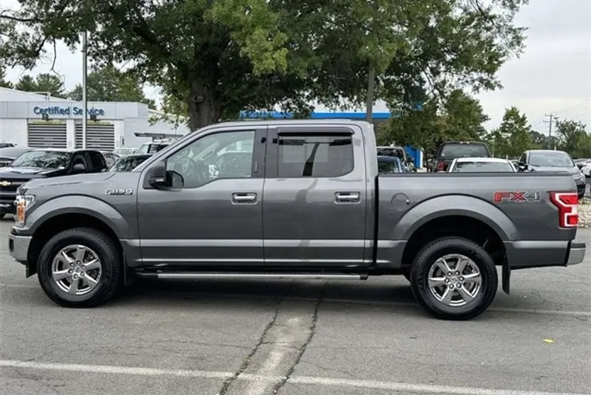 2019 Ford F-150 XLT photo 1