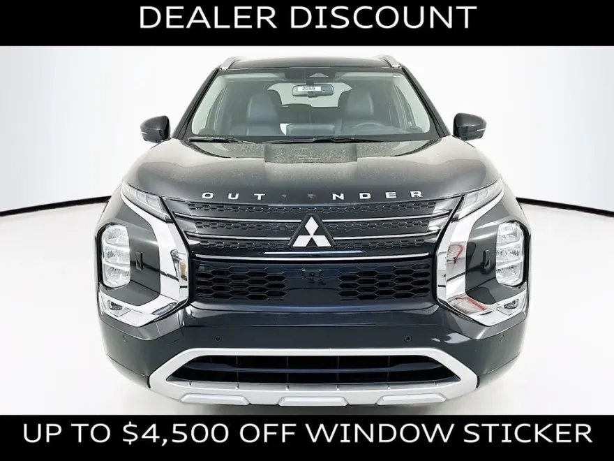 2024 Mitsubishi Outlander SEL photo 2
