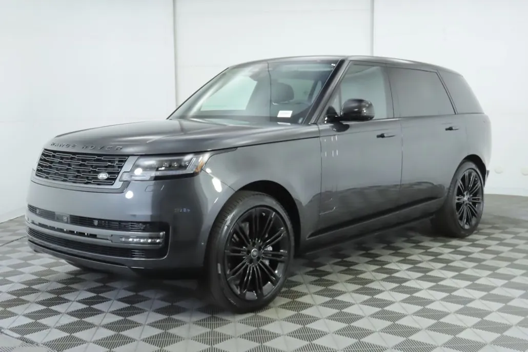 2025 Land Rover Range Rover SE photo 1
