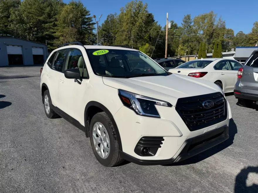 2022 Subaru Forester Base photo 1