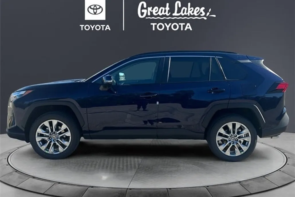 2025 Toyota RAV4 XLE Premium photo 1