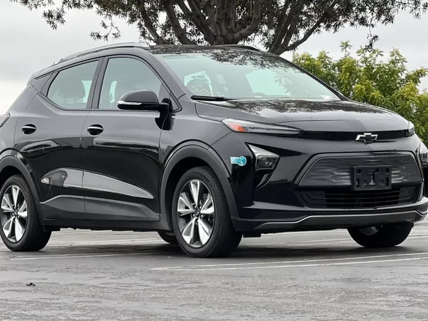 2022 Chevrolet Bolt EUV photo 1