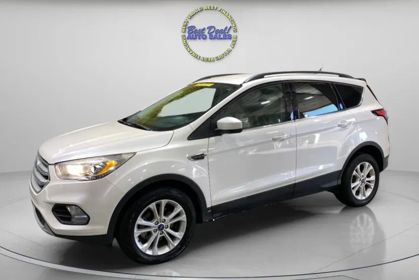2018 Ford Escape SEL photo 1