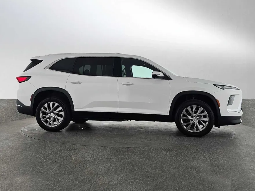 2026 Buick Enclave Preferred photo 1