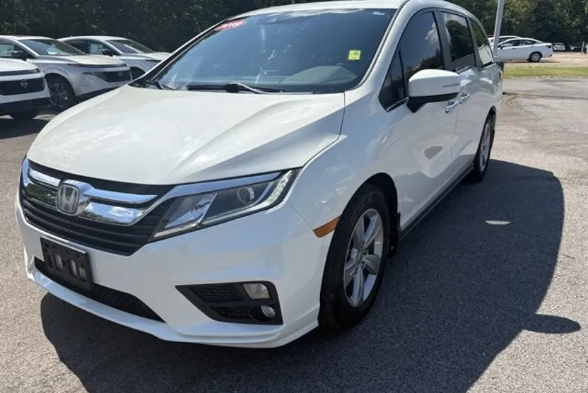 2019 Honda Odyssey photo 1