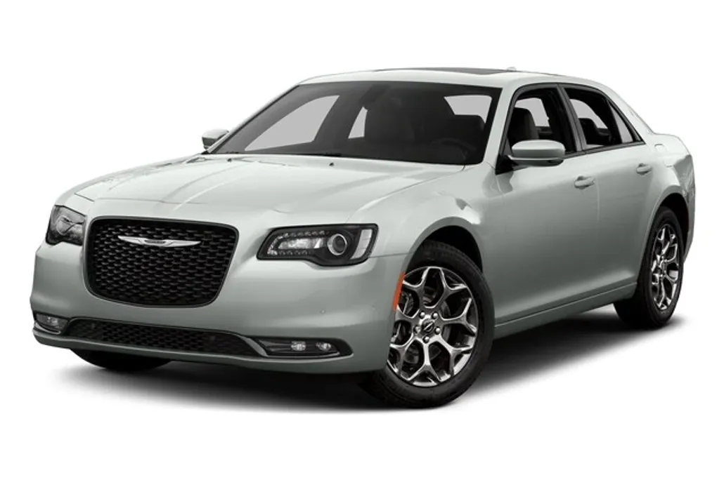 2017 Chrysler 300 S photo 1