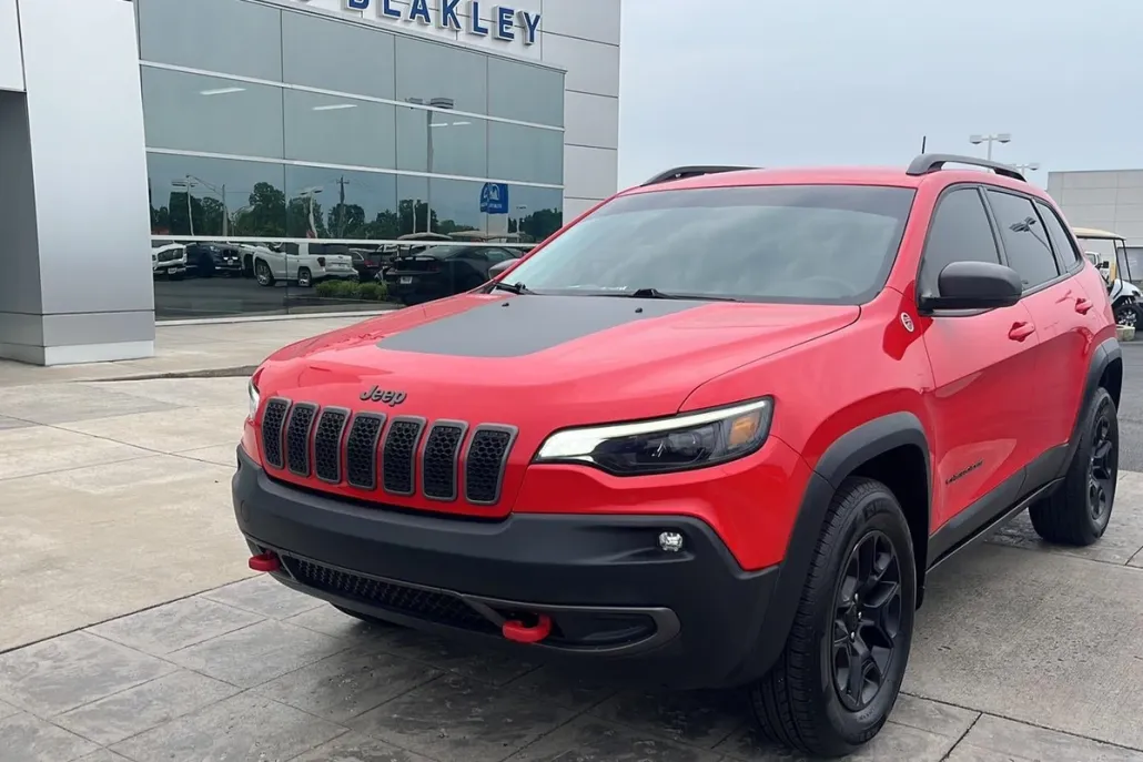 2019 Jeep Cherokee Trailhawk photo 1