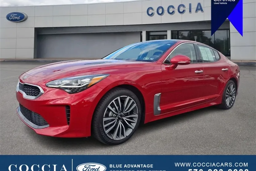 2019 Kia Stinger Premium photo 1