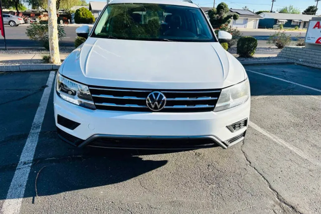 2019 Volkswagen Tiguan S photo 1