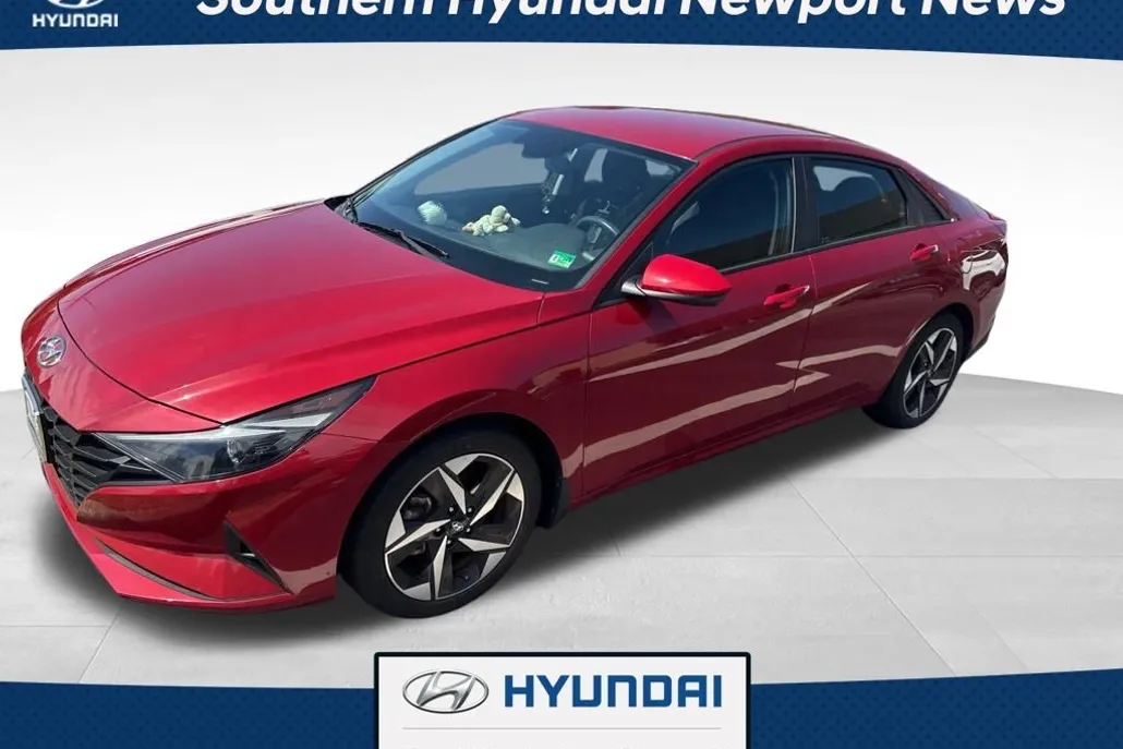 2023 Hyundai Elantra SEL photo 1