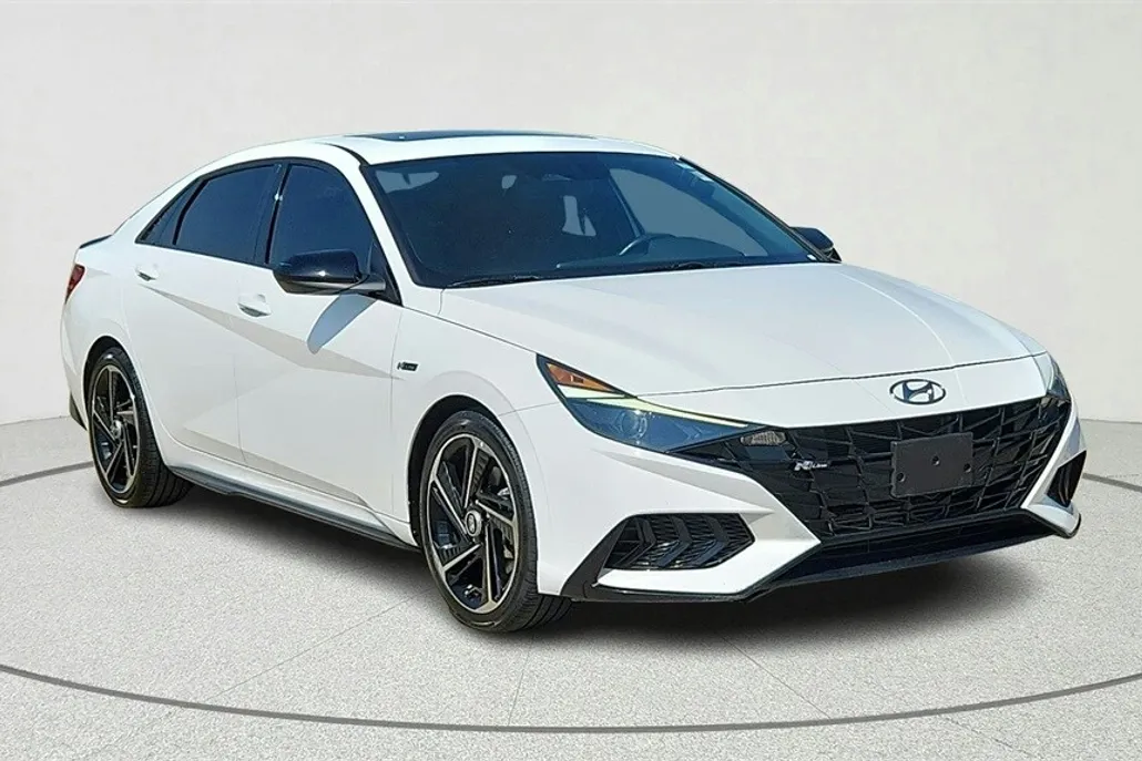 2023 Hyundai Elantra N Line photo 1